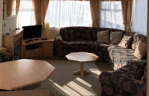Camber Casa | Camber sands 3 bedrooms gas central heating seaside fun