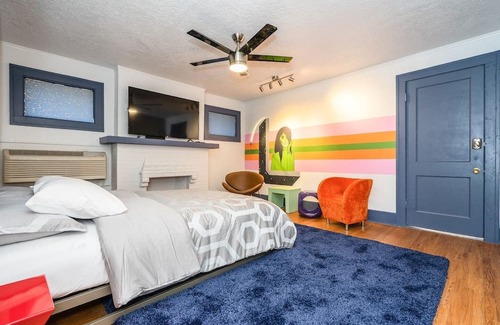 Central Oklahoma City Apartamento | Estudio mural cerca del amado Distrito de la Plaza de OKC