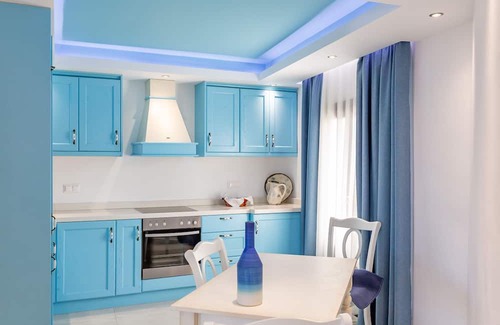 Panagia Apartamento | Theoxenia Deluxe Apartment with Sea View