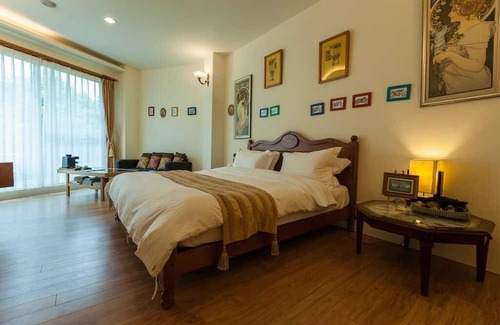 Shoufeng Cama Y Desayuno | Tree Lake B&B