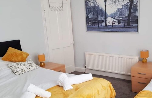 Gedling Casa | Lovely House with free Parking wifi