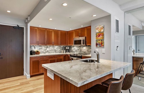 Kaanapali Condominio | Maui Resort Rentals: Whaler 959 - Remodeled 9th Floor 1BR w/ Stunning Ocean and West Maui Mountain Views!
