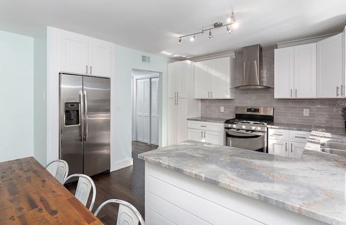 East Beach Casa | East Beach House w/ Pool 5BR Sleeps 12 Marsh Front