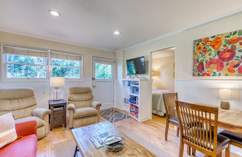 Tillicum Beach Cabaña | Quaint cottage in the woods 75 yards to the beach - dog-friendly, firepit & WiFi