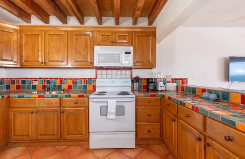 Santa Ana Casa | Aventura - 3 bedroom newly remodeled beach front condo