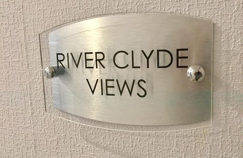 Port Glasgow Apartamento | RIVER CLYDE VIEWS - PRIVATE APT, SWIMMING POOL, FITNESS GYM, SAUNA, STEAM ROOM.