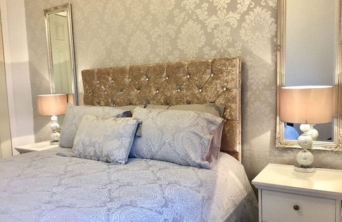 Port Glasgow Apartamento | RIVER CLYDE VIEWS - PRIVATE APT, SWIMMING POOL, FITNESS GYM, SAUNA, STEAM ROOM.