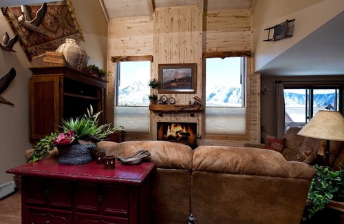 Purgatory Condominio | Awesome Views - Heated Pool - Free Ski Shuttle