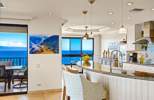 Kaanapali Condominio | Alquiler de Maui Resort: Kaanapali Alii 3-1106 - ¡Lujoso y remodelado Penthouse Royal frente al mar 2BR! La joya de la corona de los Kaanapali Ali'i