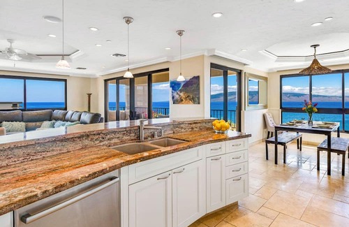 Kaanapali Condominio | Alquiler de Maui Resort: Kaanapali Alii 3-1106 - ¡Lujoso y remodelado Penthouse Royal frente al mar 2BR! La joya de la corona de los Kaanapali Ali'i