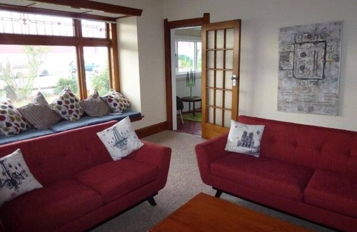 Napier Casa | Period Bungalow in city and by sea