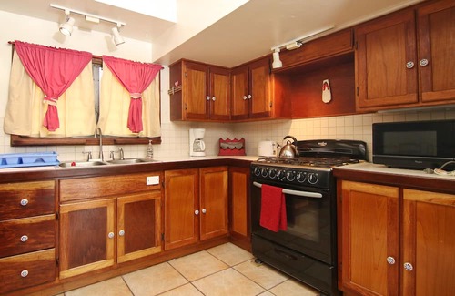 San Ignacio Casa | Beautiful Home with Mountain Views and Pool