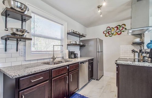 Lincoln Terrace Apartamento | Artist’s Apartment-near OU Med, Bricktown, Arena