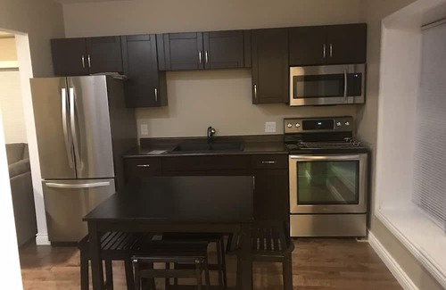 Downtown Niagara Falls Casa | ¡Buena ubicación! ¡Una gran escapada grupal!