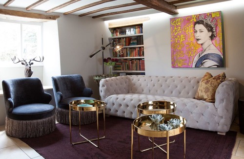 Winson Cabaña | Idyllic Cotswolds Cottage in Secluded Riverside Setting in unspoilt Winson