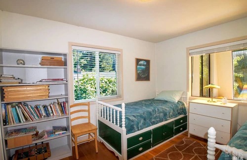 Guerneville Casa | Camellia House Guerneville en el río ruso (Cert. # 8 96N)