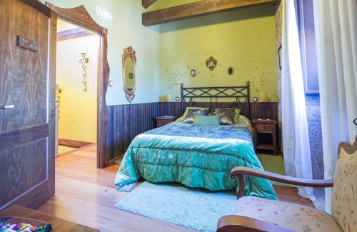 O Pindo Cabaña | Country house with terraces and sea views only 50 meters from the beach.