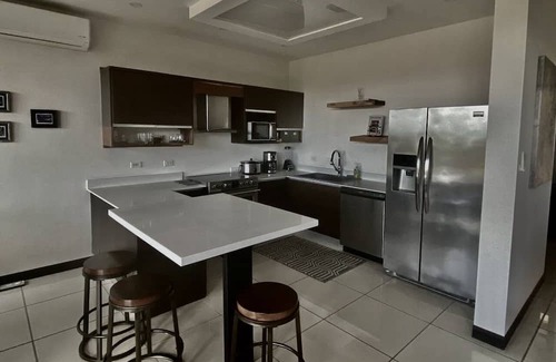 Playa Hermosa Apartamento | 2BR with additional bonus room, roof terrace & walking distance to the beach