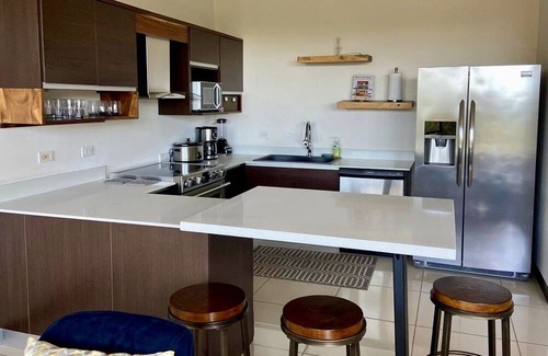 Playa Hermosa Apartamento | 2BR with additional bonus room, roof terrace & walking distance to the beach