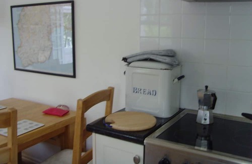 Mousehole Cabaña | Attractive Comfortable Cottage Sleeps 4 Paking Garden Wifi Pet friendly