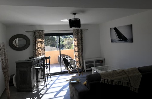 La Croix-Valmer Apartamento | Spacious air-conditioned apartment new construction