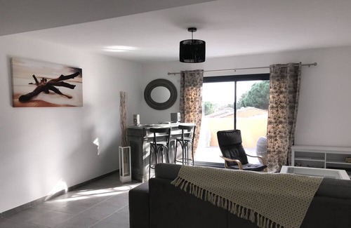 La Croix-Valmer Apartamento | Spacious air-conditioned apartment new construction