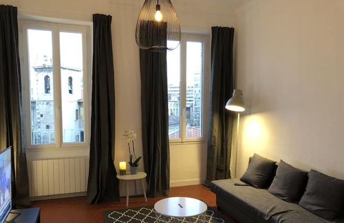 Lodi Apartamento | Very nice T2 furnished, spacious, very well equipped, sunny, south balcony, central