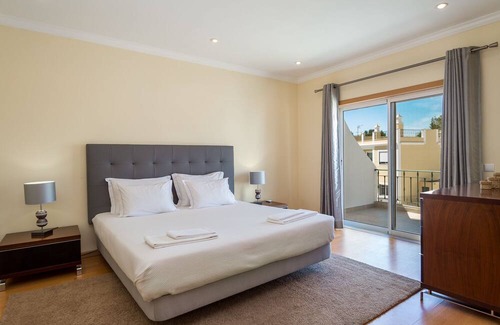 Alvor Casa | Villa with 4 bedrooms, free Wi-Fi, 800 meters from the beach, terrace with sea view