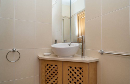 Alvor Casa | Villa with 4 bedrooms, free Wi-Fi, 800 meters from the beach, terrace with sea view