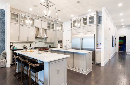 Reunion Casa | Modern Villa with Stunning Themes at Reunion