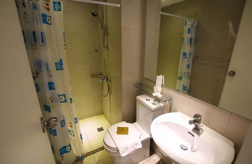 Don Bosco Casa | Azure Miami 1507 Beach View unit
