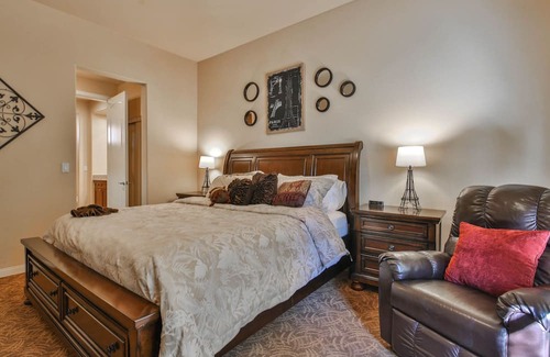 La Quinta Condominio | Deluxe King Casita (T25-B)