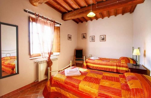 Radicondoli Apartamento | edificio aislado en el verde de la Toscana