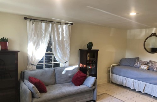 Marlyville - Fontainebleau Apartamento | Acogedor, privado Apt una milla de la Universidad de Tulane