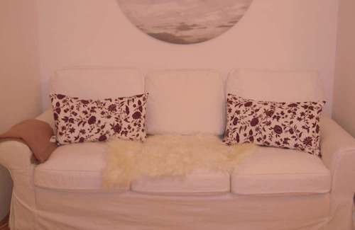 Wiener Neudorf Apartamento | 90m2, TOP LOCATION, CLOSE TO VIENNA, QUIET, CLEAN, SECURE, CHEAP, SCS, WiFi