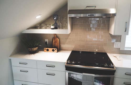 North End Casa | Ejecutivo moderno de 1 dormitorio en excelente ubicación