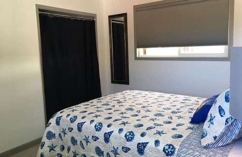 Ewa Casa | Remodeled 3 BR House - Super close to the beach!