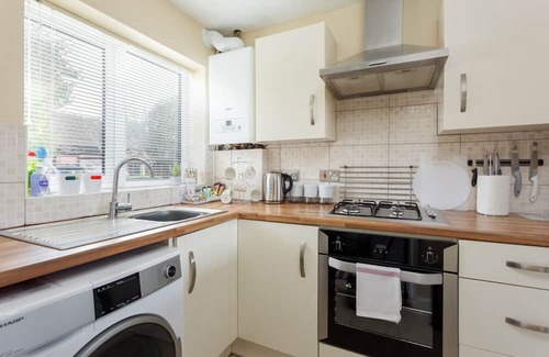 Poole Apartamento | Solstice - a house that sleeps 4 guests in 2 bedrooms