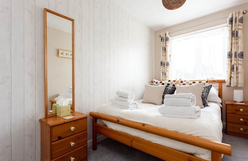 Poole Apartamento | Solstice - a house that sleeps 4 guests in 2 bedrooms