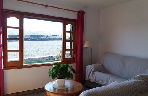 Tias Casa | Holiday house in quiet location with views of the Timanfaya National Park