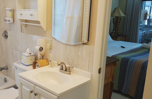 Pelican Casa | 4 habitaciones, 3 baños, Canal, piscina con orientación sur, embarcadero gratuito, apto para mascotas
