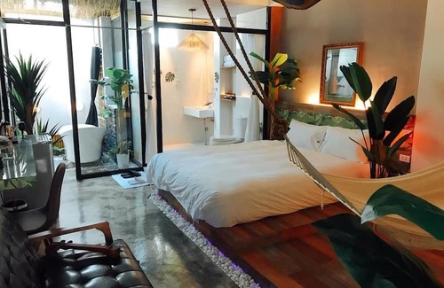 Xincheng Cama Y Desayuno | Fas Glass House B&B
