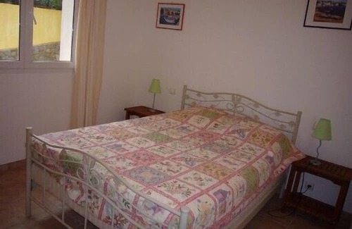 San-Gavino-di-Carbini Villa | Small contemporary villa with all mod cons (new)