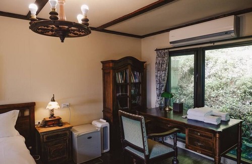 Shoufeng Casa | Deep Breath B&B
