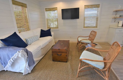Hope Town Casa | Brand new! 3 bedrooms/2 bathrooms across from the beach!