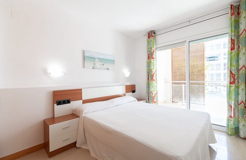 Centro de Salou Apartamento | Spacious family apartment near the beach and the Marina -UHC SOL I MAR 298