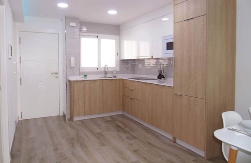 Torre del Mar Apartamento | Darú Vistamar Luxur apartment, sea views, pool and beachfront