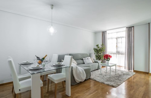 Ensanche Apartamento | Dolce Vita Centro. Tourist apartment, free parking.