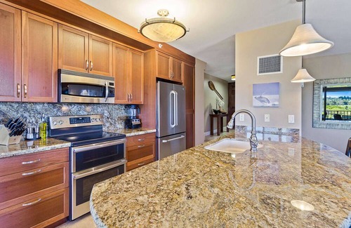 Kaanapali Condominio | MRR Presents Kaanapali Ali'i 272 - Remodeled 7th Floor Corner 2BR w/ Partial Ocean AND Mountain Views!
