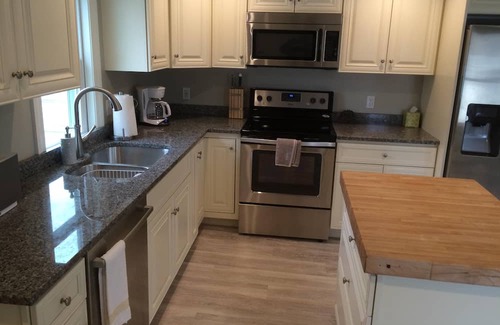 Meredith Apartamento | Meredith Bay - Brand New 2nd and 3rd floor Apartment in Private Home